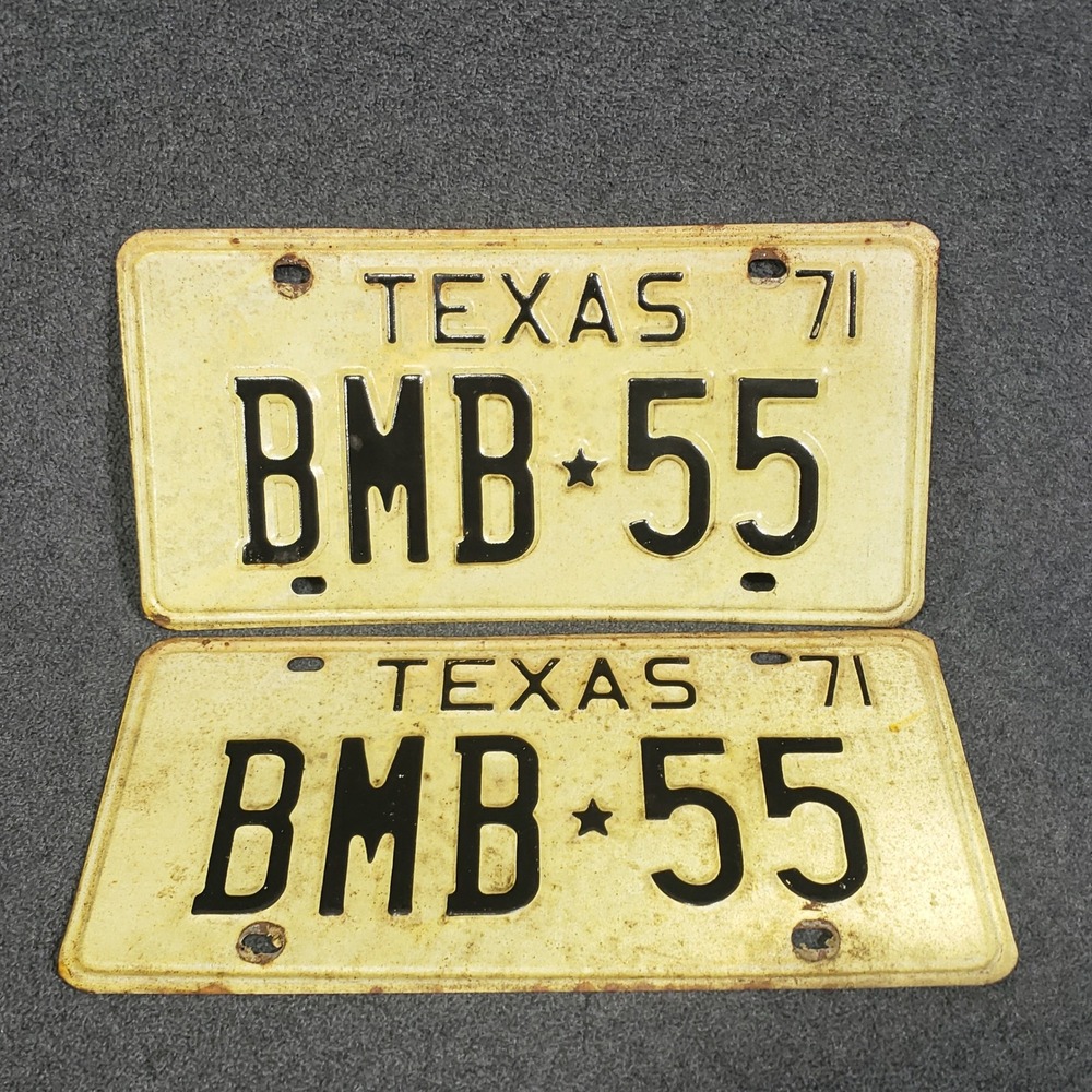 Texas License Plate Pair 1971 BMB -‎ 55 Vintage Metal Set Decor